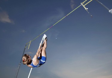 华体会HTH：库明加持续缺阵引发关注 波特与克拉克斯顿验货战中大放异彩