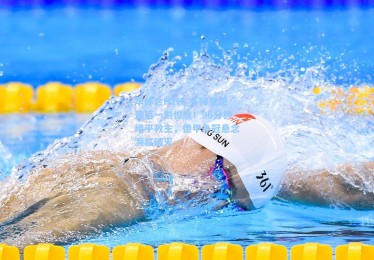 华体会HTH_多特蒙德最后一刻惊魂！96分钟绝平救主，德甲争冠悬念濒临破灭