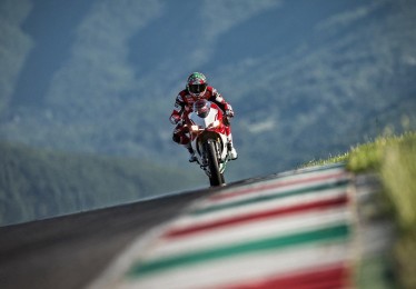 HTH.com：FIFA年度最佳球员奖项引发波澜，争议声中，梅西影响力再获坚实证明