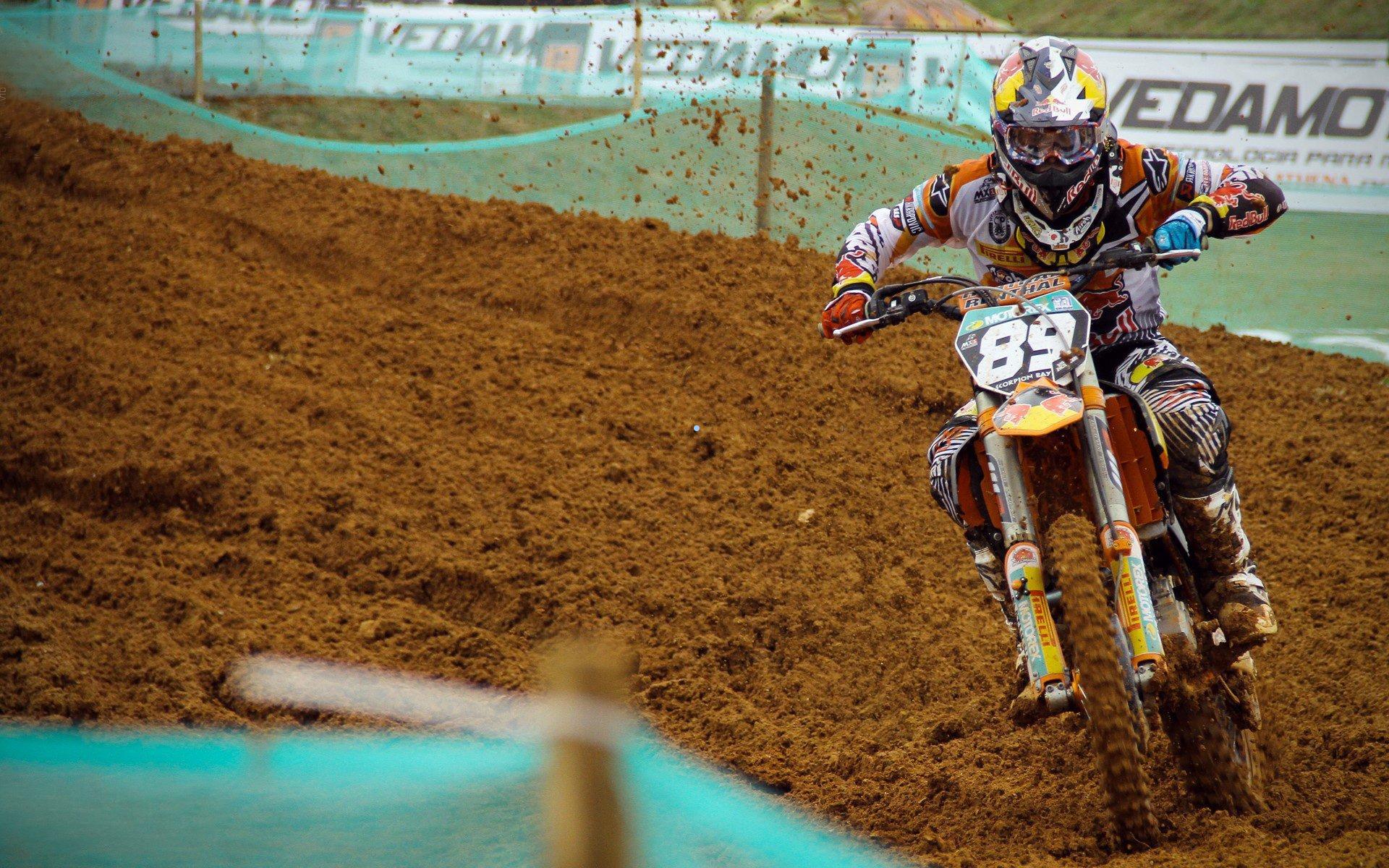 西甲未来之星国际锦标赛，马竞梯队荣耀登顶，黄潜紧随其后，皇马揽获季军